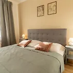 Apartment Krakens *