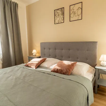 Apartment Krakens *