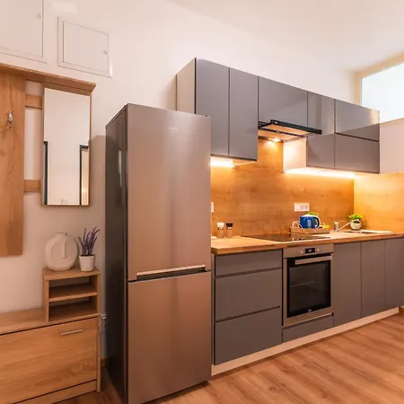 Apartment Krakens *